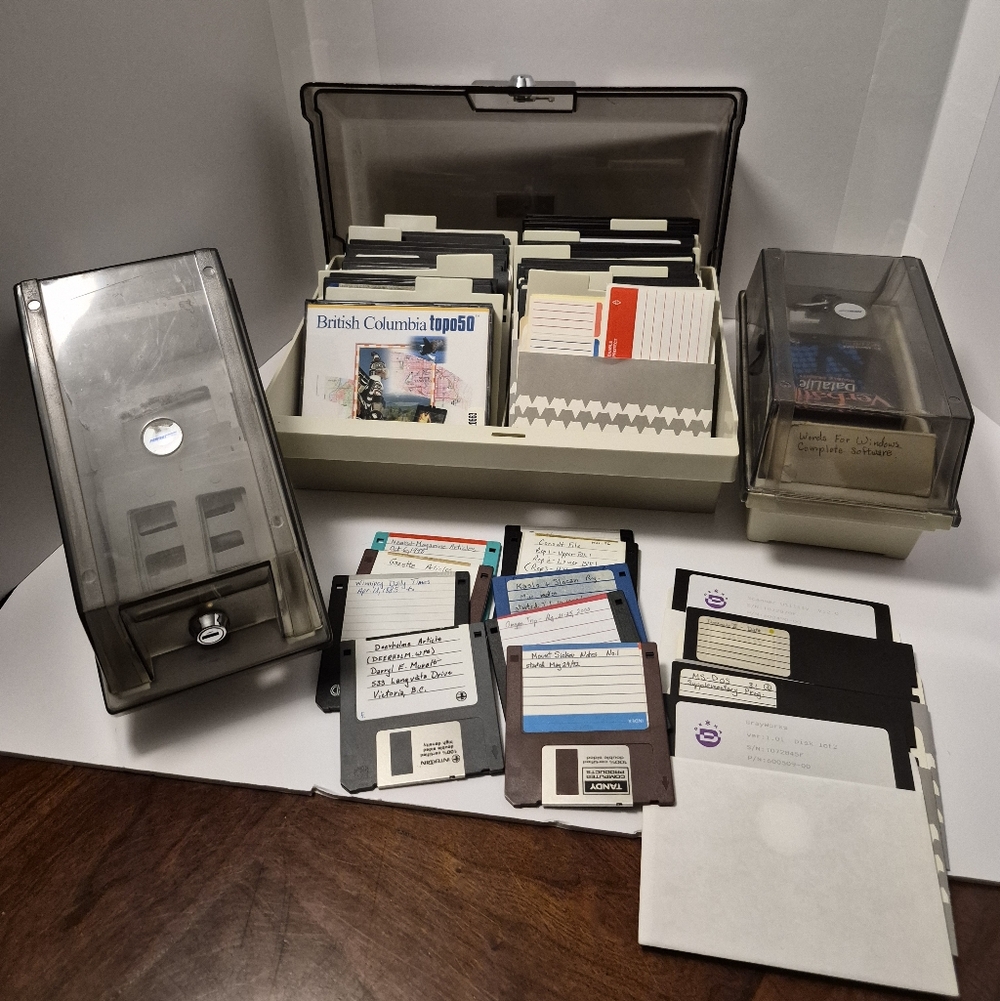 80s 90s Floppy Disc Mini Discs Display Storage Case Cases Vtg Computer Decor PC